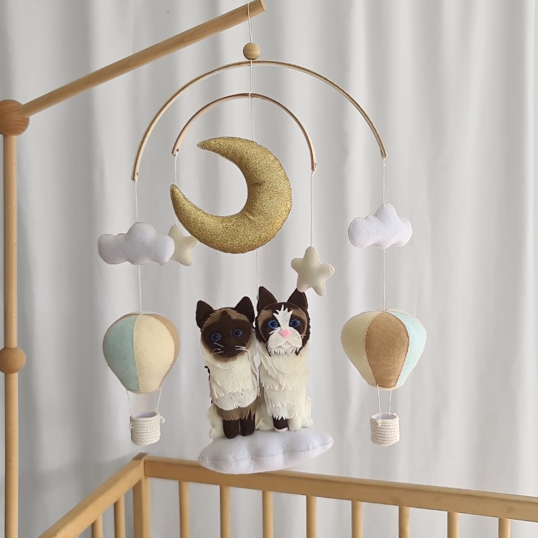 Pet Design - Gold Dreams Mobile